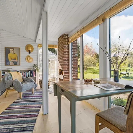 Lovely In With Wifi Ferienhaus